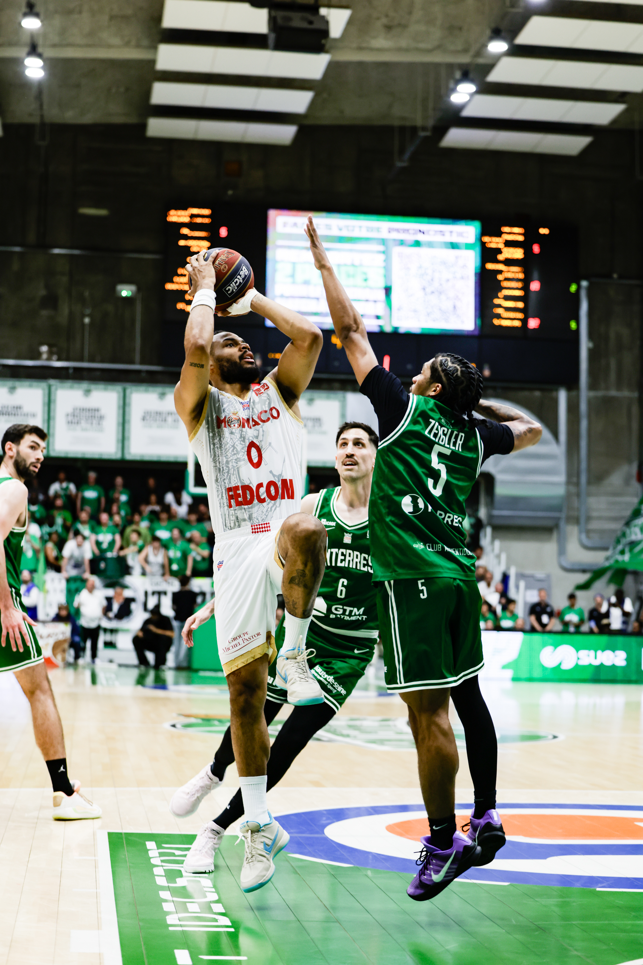 Monaco survole le match 3 et prend l'ascendant sur les demies finales !