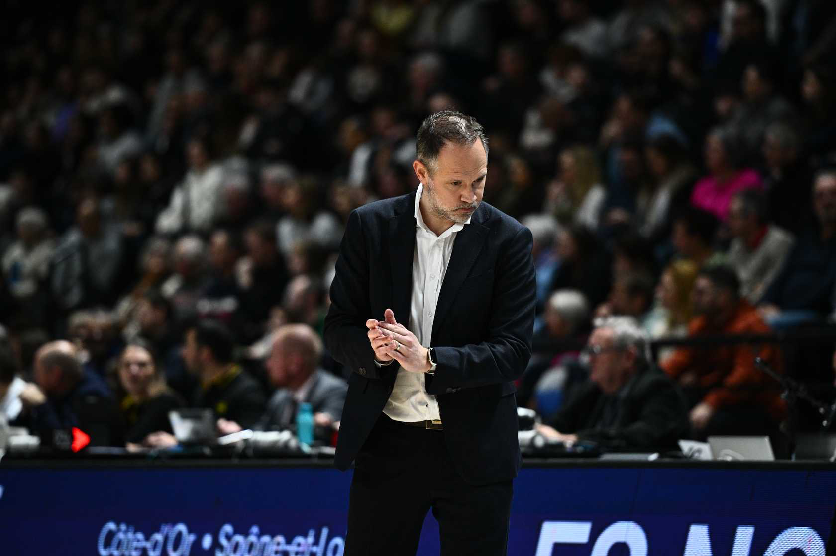 Julien Mahé is elected the best coach of the Betclic Élite season.