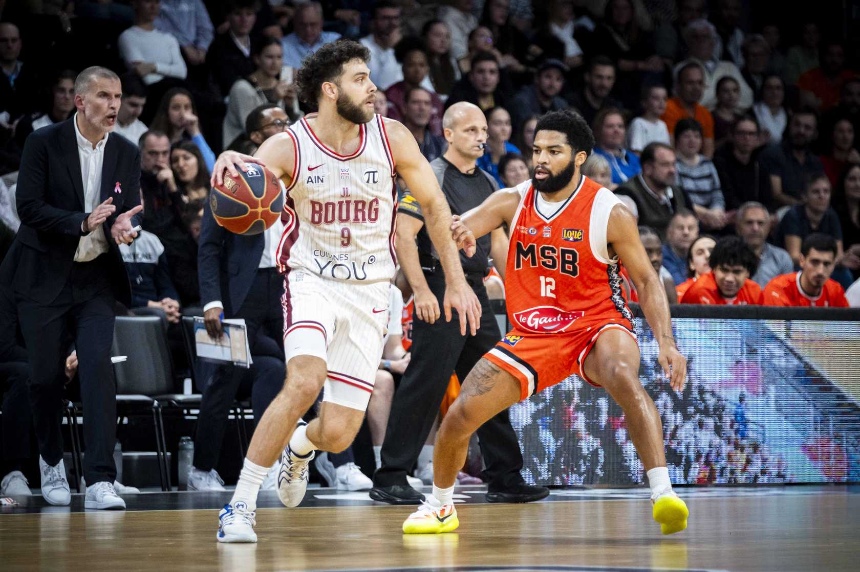 Bourg-en-Bresse  vs Le Mans : duel d’équipes au coude-à-coude dans la course aux playoffs