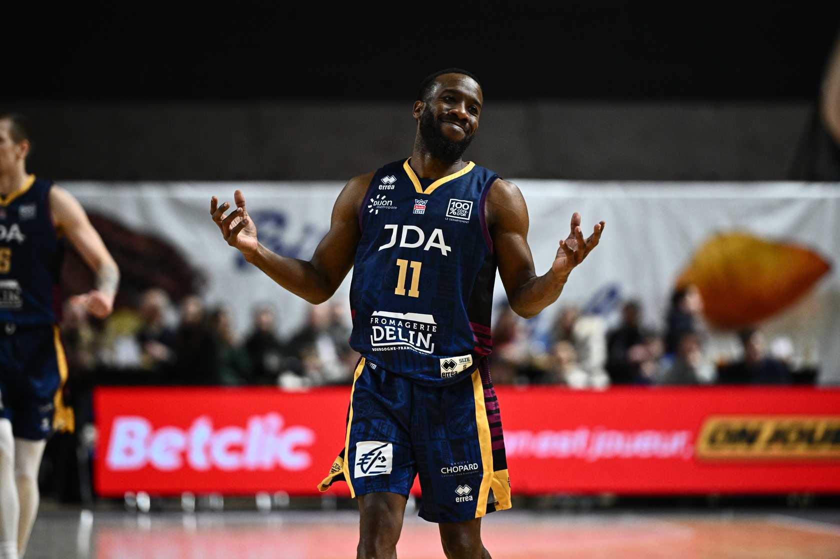 Holston climatise le Rhénus au buzzer, Nolley II foudroie Chalon !